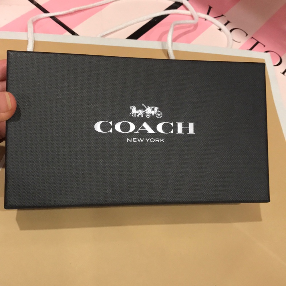 💖 Coach Men Belt Gift Box 💖 - Picture 6 of 8